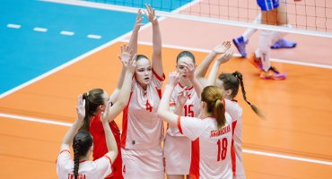 Старт сезона: “Спарта” берёт два матча у “Уфимочки‑2” — 3:1 и 3:1.